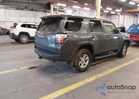 2018 Toyota 4Runner Sr5 из США, поврежденный, VIN JTEBU5JR3J5532706